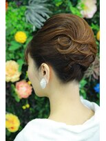 ヘアメイクアンドフォトスタジオ ベストシーン 有楽町 東京交通会館 アップスタイル