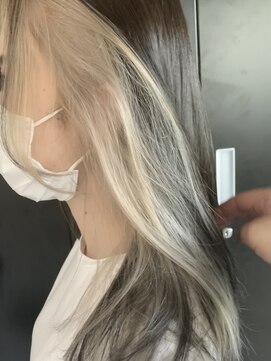 アンダーバーホワイト 京橋店(_WHITE) ホワイティベージュ×インナーフェイスフレーミング@_WHITE京橋