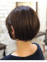 カリーナ(Carina)&nbsp;〈キシタクヘアー〉丸みショートボブ