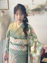 ヘアセットサロンエッジ(Edge)&nbsp;お着物で撮影へ。サイドに編みおろしスタイル