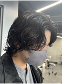センターパートツイストスパイラルパーマメンズマッシュパーマ