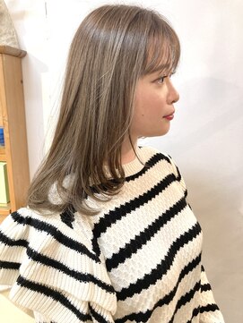 アミュレ(Amule) 柔らかニュアンスカラーワイドバングナチュラル30代梅ヶ丘美容室