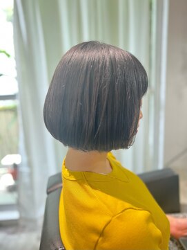 ツムグ 代官山店(TUMUGU) 30代40代50代ミルクティーアッシュチョコレートショートヘア