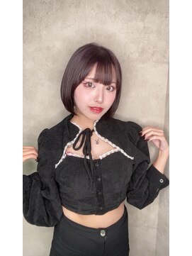 アンシュシュ(UN CHOU-CHOU) 前上がりボブ