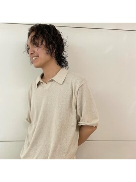 クララ サカエ(CLALA Sakae LA.DONNA group) 強めスパイラルパーマ