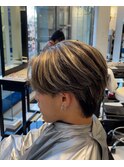 メンズハイライトセンターパート