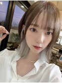 韓国インナーカラー/ホワイトグレージュ/ぱっつん前髪
