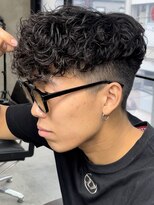 イーラ(era) 前下がりスペインカール