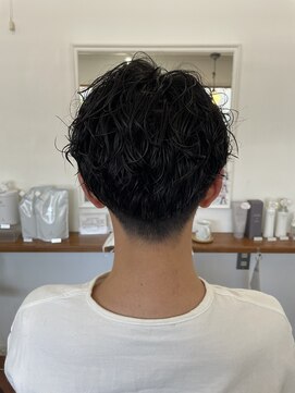 ヘアーアンドメイクアップモパ メンズパーマ