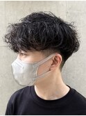 センターパートメンズシャドウパーマ