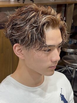 メゾンフォーメン TorRoad店(Maison for men)の写真/メンズパーマならお任せ！信頼の「パーマ予約比率90％以上」大流行の波巻きスパイラルパーマでかっこよく！
