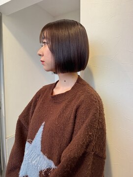 あき/ミニボブ×グレージュ