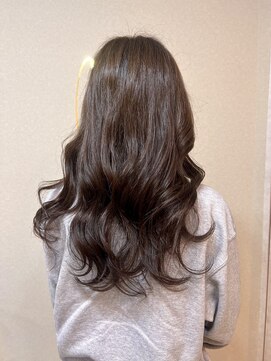 シヨン(ciyon.) 透明感ブラウン☆韓国くびれレイヤーロング