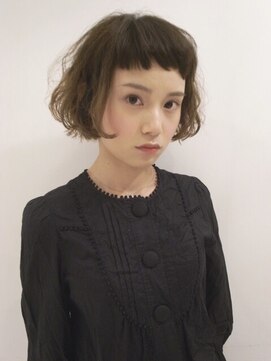 シー(she.) she.のマット系カールボブ