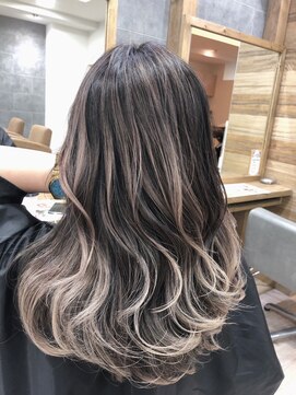 ジゼル(gisele) バックコームバレイヤージュ