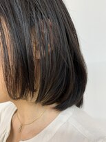 クオリス 上板橋店(QUALIS) 大人可愛いワンカール内巻きミディアムボブ/ツヤ髪ストレート