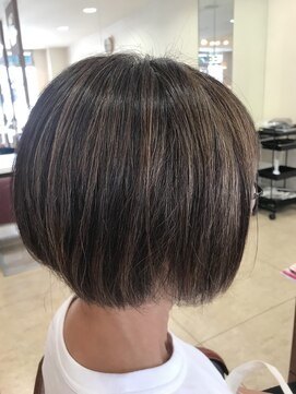 サンロード ヴィフ SUNROAD vif あごラインボブ