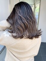 アイティー バイ アルバム 中野店(IT by ALBUM)&nbsp;シャドールーツ_ホワイトグレージュネビージュ_ba387572