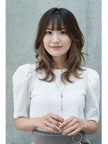 ナルム(naluM)&nbsp;チラッと見えるインナーカラー×くびれミディ