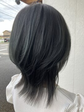 フリー(Free) 艶々さらさらショートレイヤー・ウルフヘアー・ウルフカット