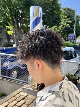 アーマイゼ(Ameise) 波巻きパーマ