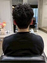 ファルベ(Farbe) サーフカール/刈り上げセンターパート/波巻きツイストスパイラル