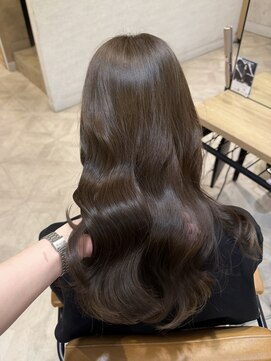 ラボヌールヘアー オリビエ 北千住店(La Bonheur hair Olivier) 明るめグレージュ【吉田 愛里】