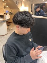 フリーゼアコマキ(FRISEUR)&nbsp;シャドウパーマ×刈り上げマッシュ