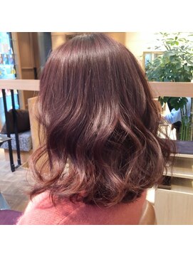 リゼル ユア 渋谷(RISEL YUA) ピンクブラウンのロブ