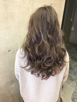 キー(kｅｙ) グレージュ