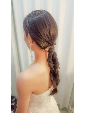 ブラウ ネイル パーティー(Blau Nail Party) ルーズなフィッシュボーンスタイル