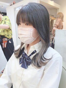 テトラ バイ ネオリーブ 横浜西口店(tetra by neolive) ブルーブラック×ホワイトシルバー☆