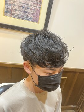 ヒロギンザバーバーショップ 神楽坂店(HIRO GINZA BARBER SHOP) 癖毛束感スタイル
