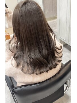 リリーオブザベイス(Lily of the Vase) チョコレートグレージュ