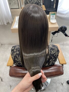 トッカ 河原町店(tocca) ～オリーブグレージュ～