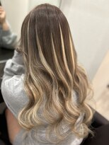 グランディールヘアデザイン(grandir hairdesign)&nbsp;ホワイトベージュハイライト！-Yurika-