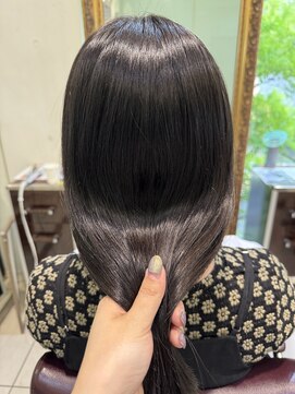 アメリ バイ アピッシュ(Amelie by apish) パーマ落とし/ストレートパーマ/髪質改善