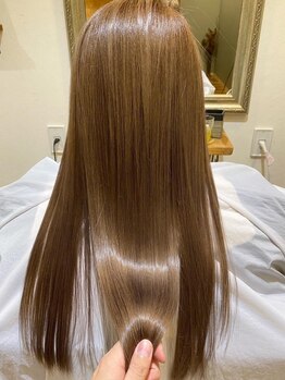 アンティーク(Antique)の写真/ダメージを最小限に抑えた施術で、トレンド～個性派まで幅広く対応♪あなたのなりたいを叶えます◎