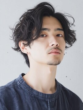 ヴェイン 渋谷(vain) ニュアンスパーマ メンズパーマ アップバング センターパート