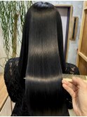 柔らかくまとまる艶髪