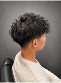 ツイストスパイラルパーマテーパーフェード