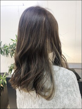 ナンバースリー 溝の口店(Number Three) カジュアル系マットアッシュロング【N°３hair lounge溝の口店】