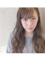 ピチカート(pizzicato) アッシュグレージュ 揺らぎウェーブ 軽め前髪