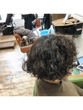 ハウオリ ヘアーワークス(Hauoli hair works) くるくるスパイラルパーマ