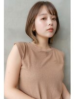 ケアリー 武蔵小杉(Carelly)&nbsp;フェザーバングカーキグレージュ大人かわいいマッシュショート