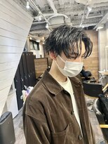 ハグ 横浜(HUG)&nbsp;韓国風センターパート　ツイストスパイラルパーマ　横浜