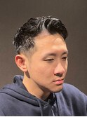 くせ毛ショート ツーブロック刈り上げ アップバング スタイル