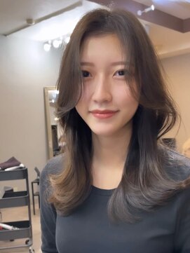 アミヘアーサプライ(AMI Hair Supply) オリーブベージュ/フェイスレイヤーカット/韓国風/ワンホン/美髪