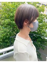 ツイギー 宮西店(TWiGGY) アッシュベージュ×耳かけショート