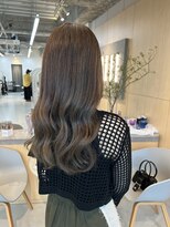 シダ(sida SAIIN)&nbsp;【牧内】オリーブベージュ/ロングヘア/20代30代